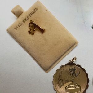 CHARMS 2 GOLD FILLED #1 AND HAPPY BIRTHDAY VINTAGE